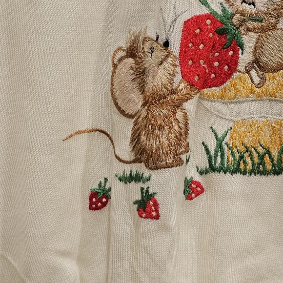 Cream V-Neck Sweater with Mouse Embroidery - Picture 3 of 11